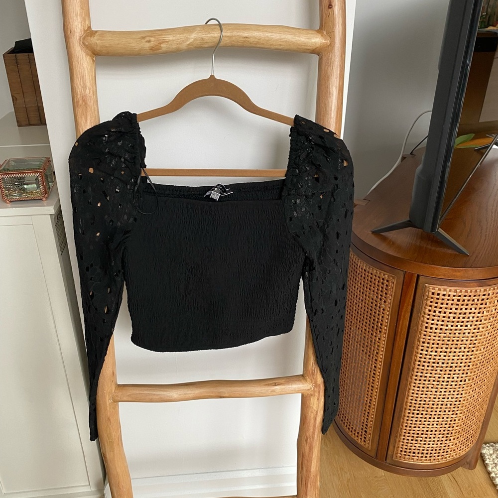 VICI Black Cropped & Ruched Top- NEW!